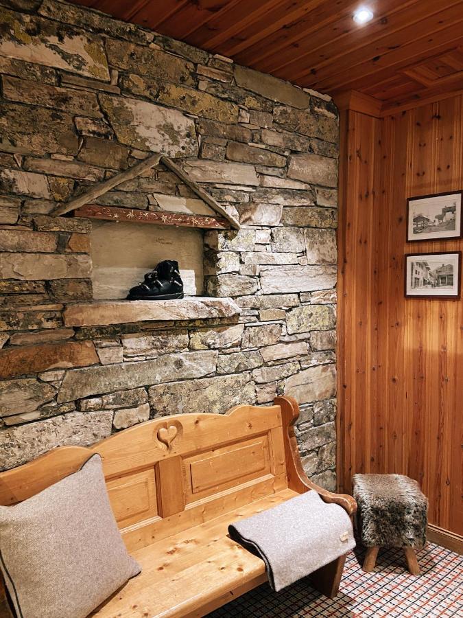 Hotel L'Arbina Тин Екстериор снимка