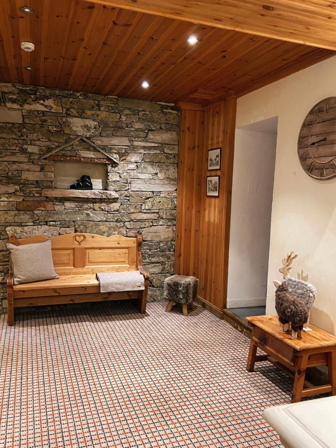 Hotel L'Arbina Тин Екстериор снимка
